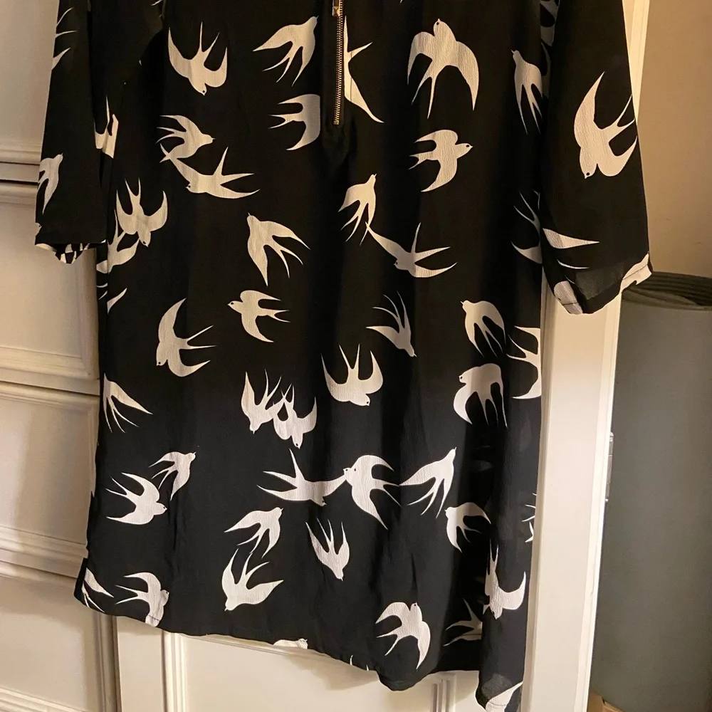 Blouse - Picture 2 of 2